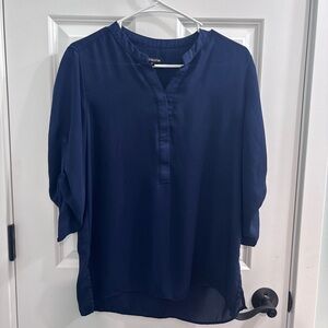 Women’s Alice Collection Navy Half Placket V Neckline Blouse Size Medium